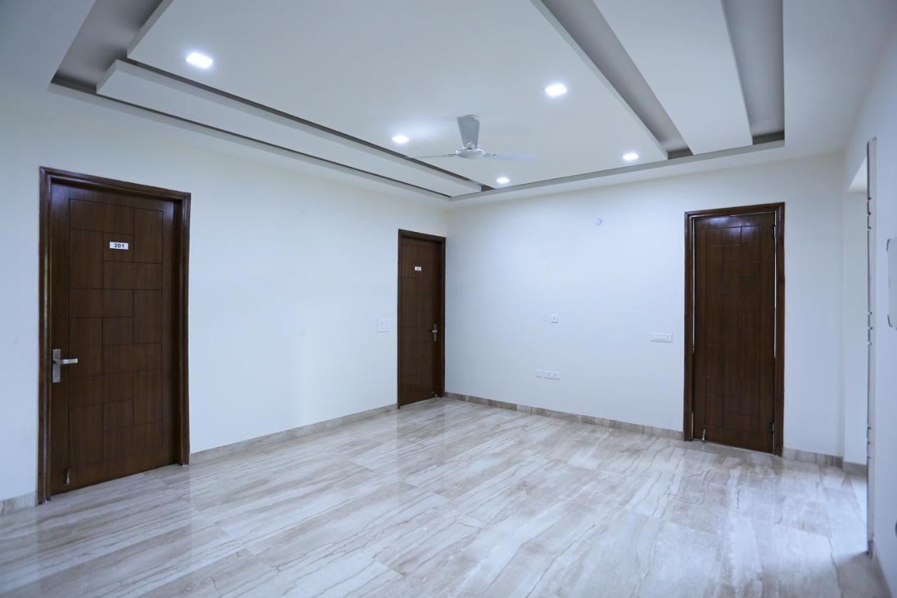 Oyo 6576 Viskon Rooms Gurgaon Exterior foto